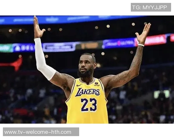 詹姆斯谈连场红牌问题称球队正逐步恢复到最佳状态