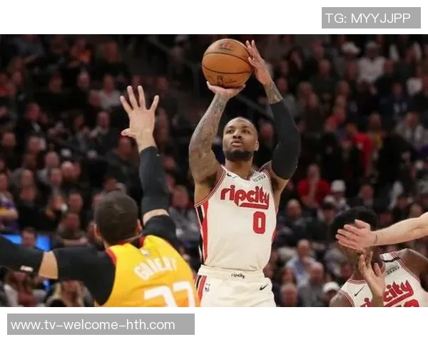 戈贝尔半场压哨补篮改判干扰球无效引发热议挑战成功背后故事揭秘