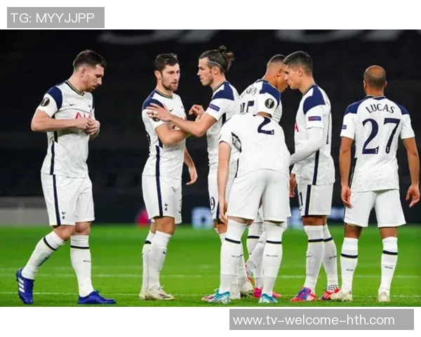 今日趣图：布鲁诺踢中卫真能行吗他的能力让人怀疑