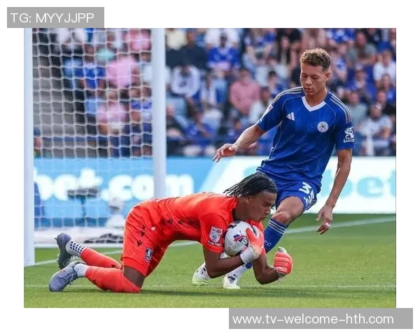 谢周三遭遇重创英冠扣12分陷入降级危机球队历史首次破产