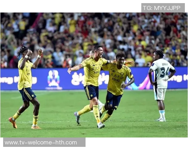 菲利克斯头球破门助利雅得胜利领先对手一球展现自信风采