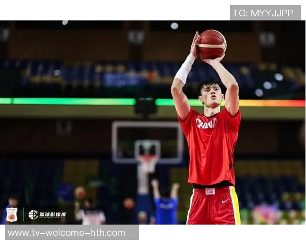 领先40分却未能上场曾凡博本场比赛未被安排出场机会 领先40分却未能上场曾凡博本场比赛未被安排出场机会