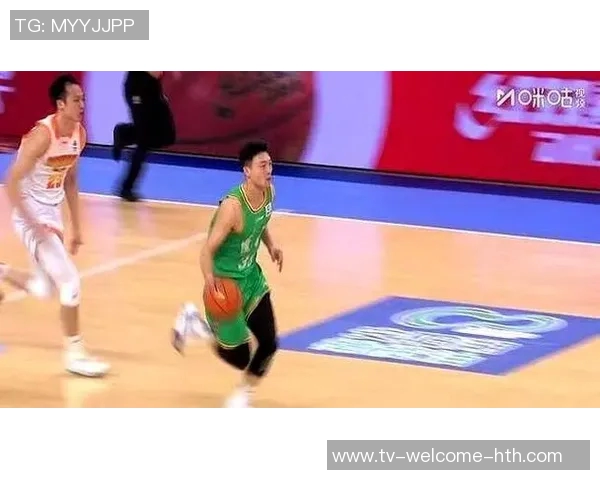 布朗怒斥裁判组失误致球队失利赛后发声引发热议