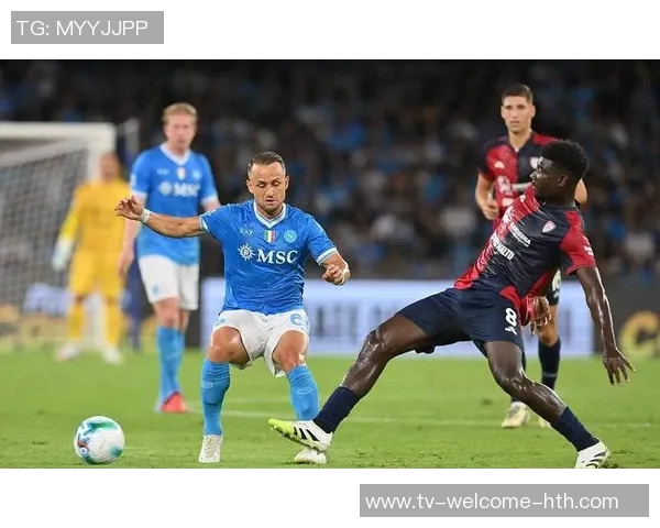 那不勒斯伤情更新洛博特卡与波利塔诺双双遭遇肌肉撕裂困扰