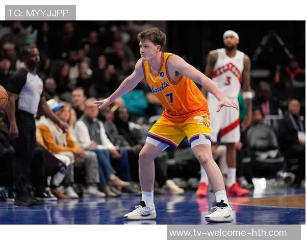 克尼佩尔半场表现出色砍下16分却因崴脚提前离场令人惋惜