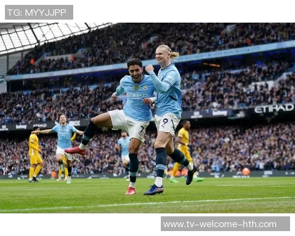 哈兰德错失绝佳机会左脚推射被大马丁轻松扑住